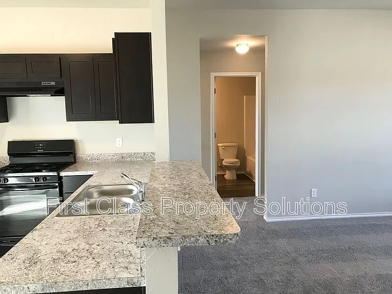 1716 W Antler Way — Photo 15
