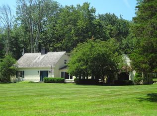 129 Upper Shad Rd, Pound Ridge, NY 10576