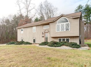 147 Pierpont Rd, Dudley, MA 01571
