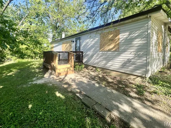 3534 Elm Point Rd, Saint Charles, MO 63301