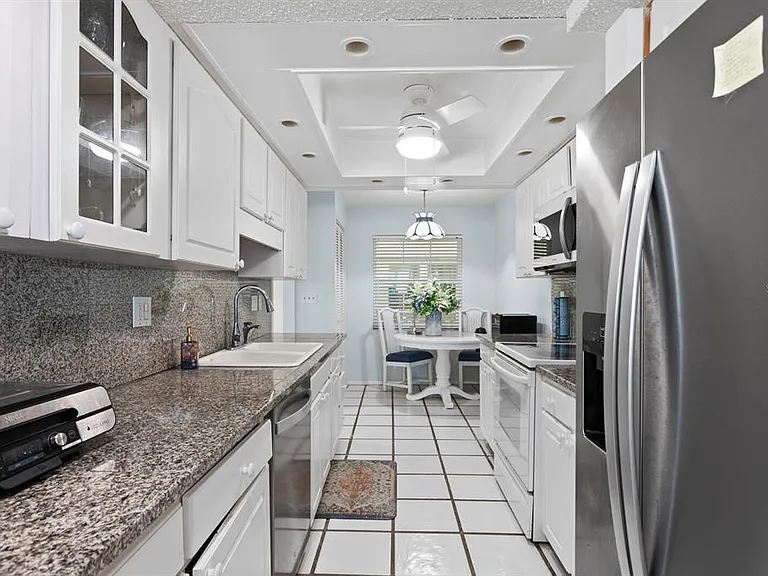 2900 Gulf Blvd #211 — Photo 24