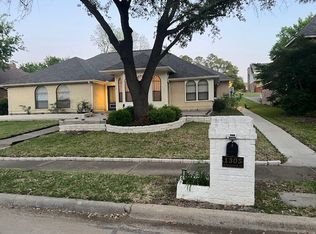 1305 Stonecreek Ct, Garland, TX 75043