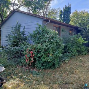 1809 W 37th St, Sioux Falls, SD, 57105