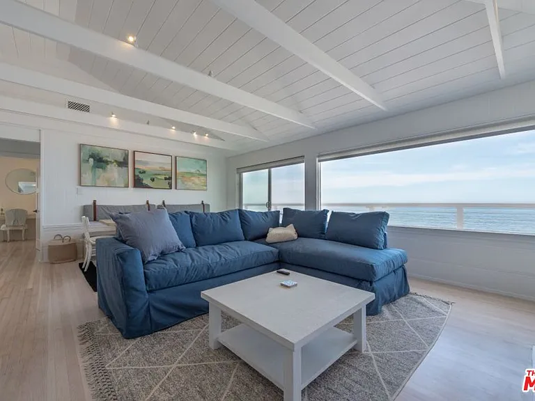 24942 Malibu Rd — Photo 13