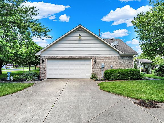 4th image of 977 N Jennifer Dr