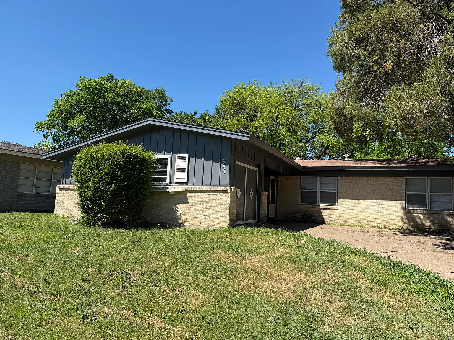3 bed, 1.5 bath, 1161 sqft, $1,650 — Photo 2
