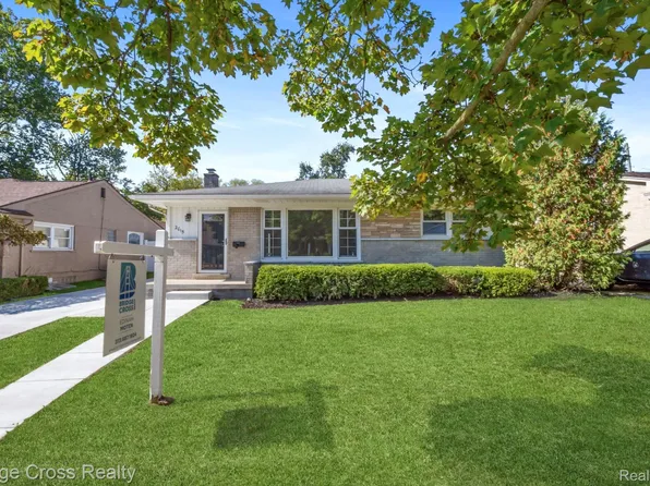 2015 Alicia Ln, Royal Oak, MI 48073