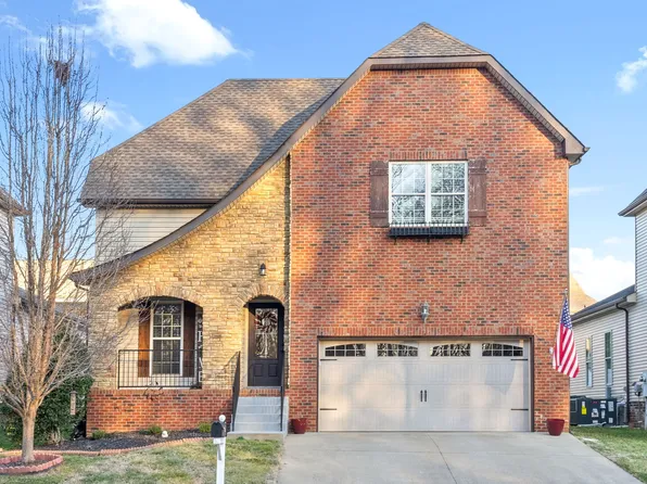 254 Turnberry Cir, Clarksville, TN 37043