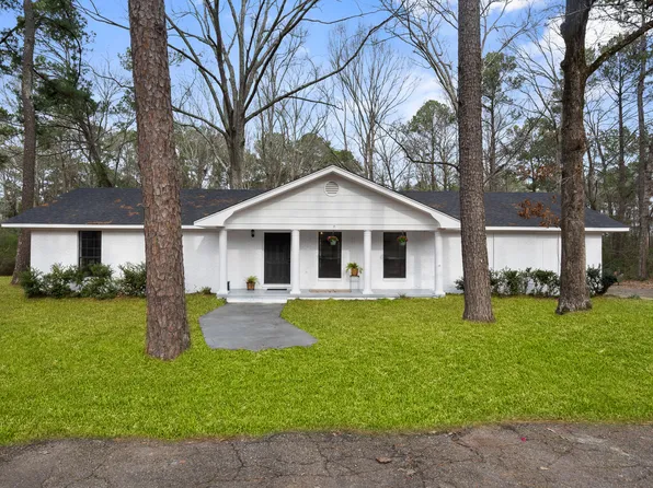 468 Pine St, Seminary, MS 39479