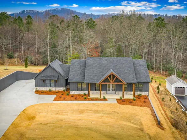 38 Susie Ct, Blairsville, GA 30512