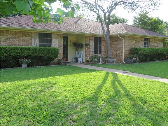 2nd image of 212 Buffalo Creek Dr