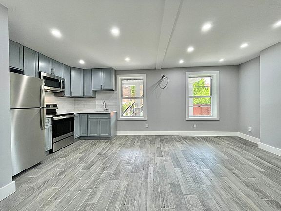 2nd image of 20-22 41st St #2