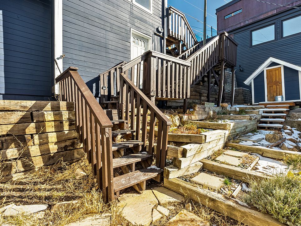 Stairs to front door