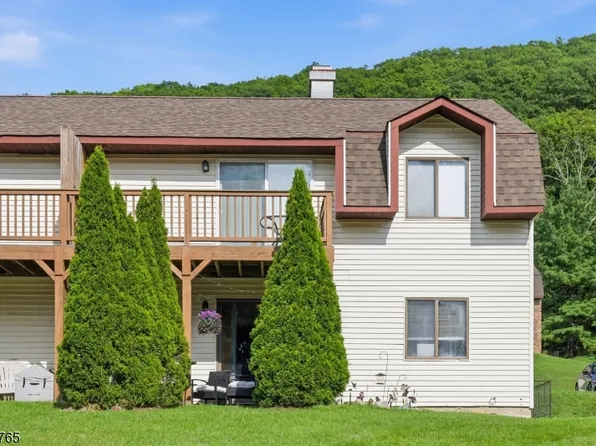 17 Great Gorge Ter, Vernon Twp., NJ 07462