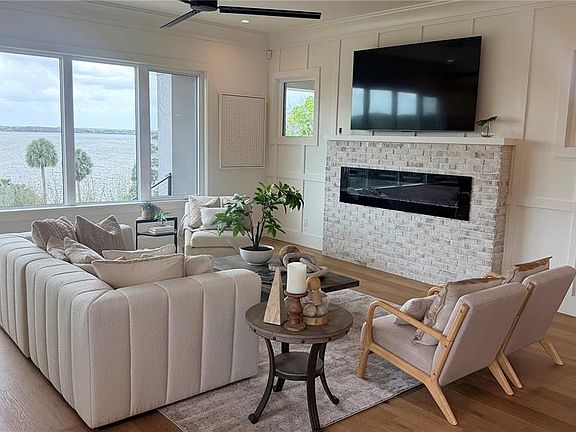 3rd image of 576 Casey Loop