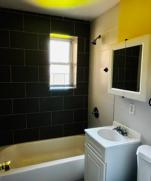 9135 195th St #3H — Photo 5