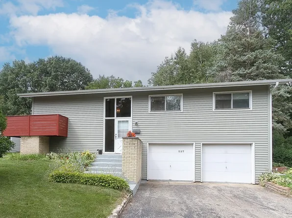 537 S 13th St, St Charles, IL 60174