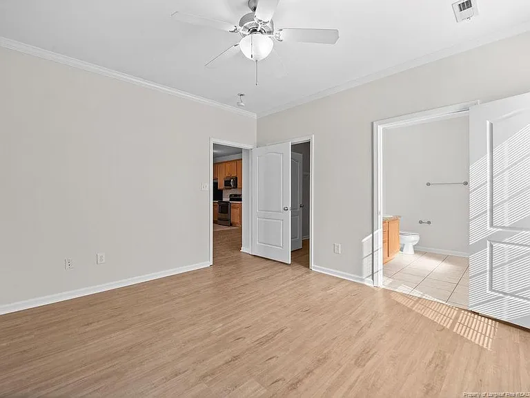 1329 Kershaw Loop #138 — Photo 8