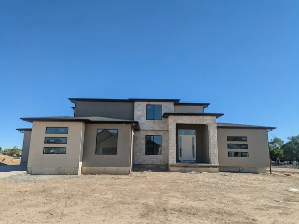 345 E Dutton Ct, Grantsville, UT 84029