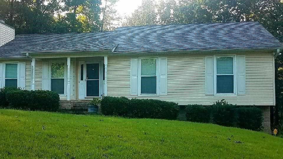 2nd image of 1755 Indian Hills Rd