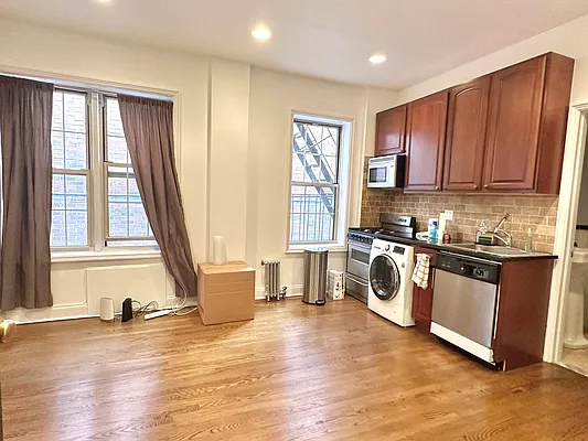 Rented by Corcoran | media 31