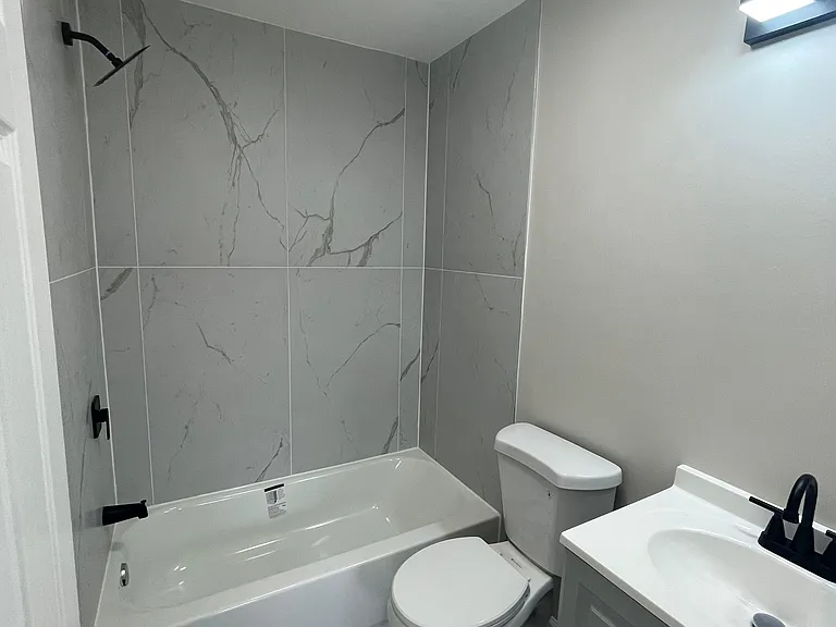 2038 Orleans St — Photo 14