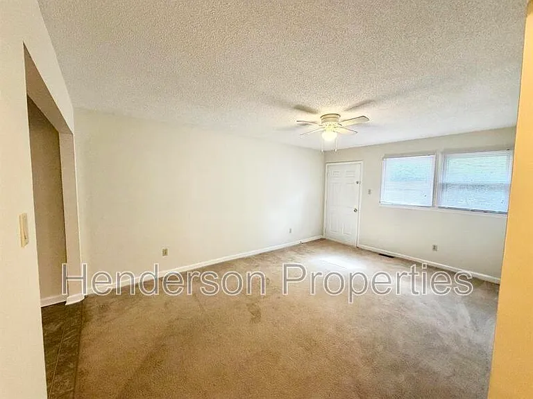616 Wood St — Photo 7