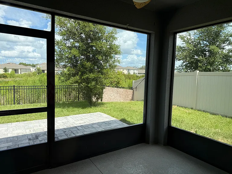 497 Noble Ave — Photo 14