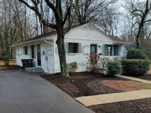 285 Crepe Myrtle Cir, Winston Salem, NC 27106