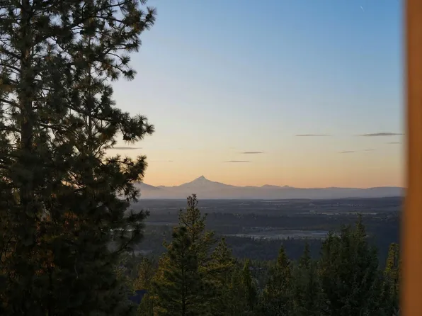 3072 Duffy Dr, Bend, OR 97703