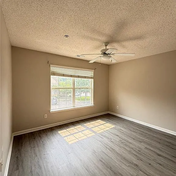 1710 Duntrune Gln — Photo 9