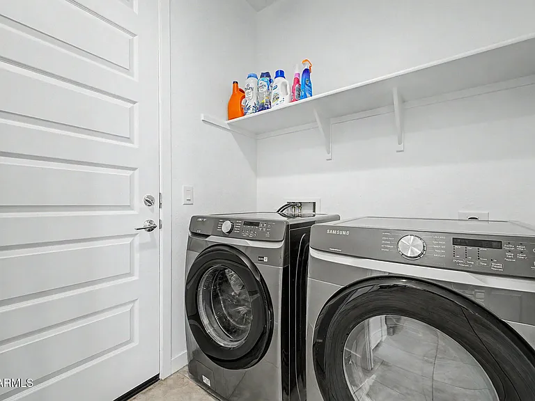 9012 W Solano Dr — Photo 24