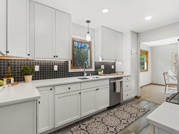 S54W31375 State Road 59, North Prairie, WI 53153