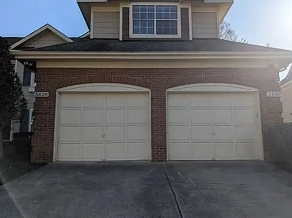 5828 Amity Springs Dr, Charlotte, NC