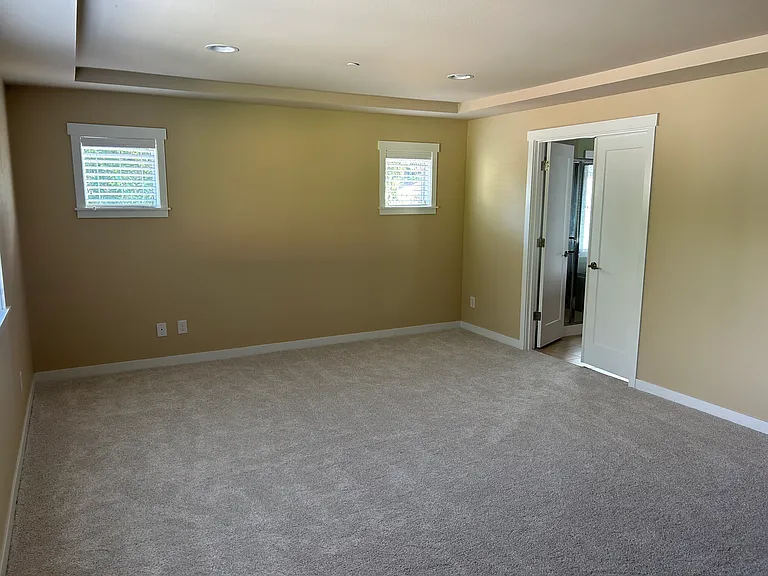 932 SW 108th St — Photo 11