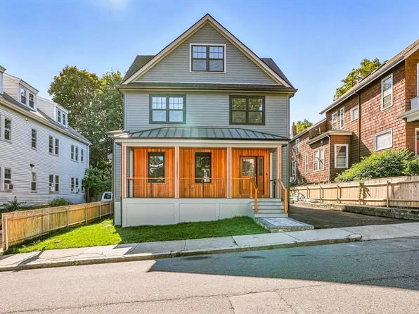 16 Pinehurst St, Roslindale, MA 02131