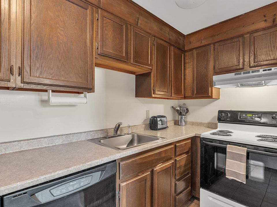 Quonnipaug Hills 8 Polpis Ln Guilford CT Zillow