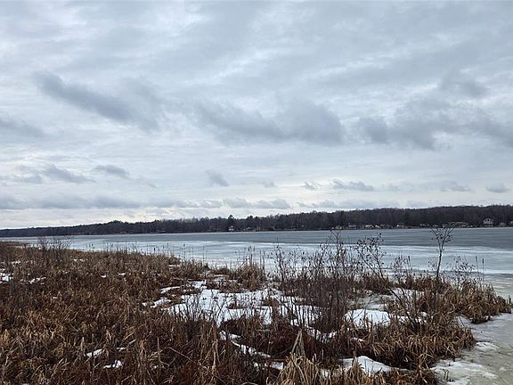 4th image of W14201 Bottom Road