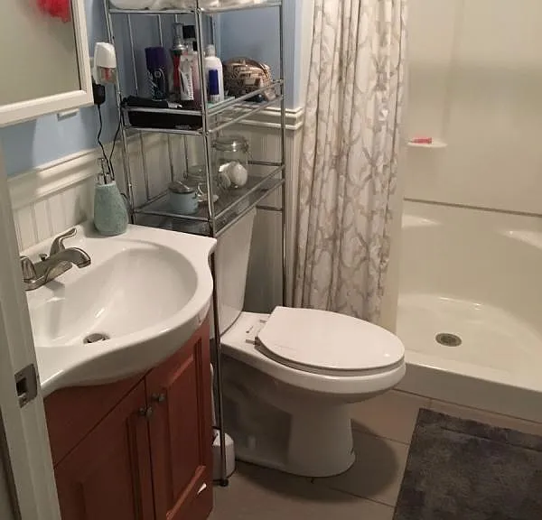 11 Quint Ave #2 — Photo 4