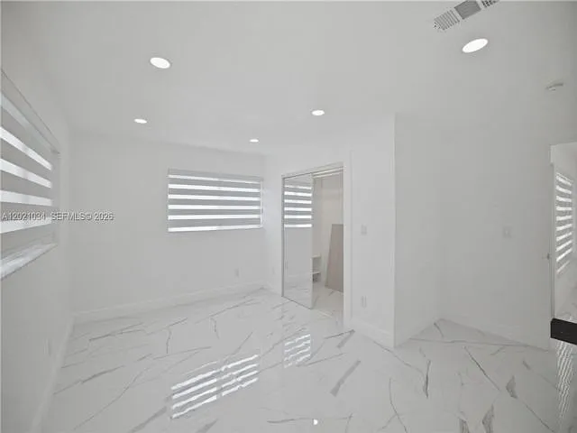 3 bed, 2.0 bath, 1836 sqft, $4,200 — Photo 4