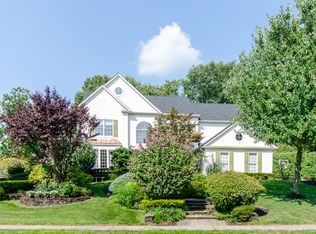 4 Fawnwood Dr, Voorhees, NJ 08043