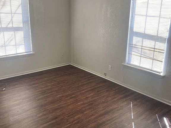 4th image of 117 Cox Dr
