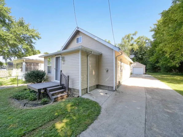 912 Phillips Ave, Jackson, MI 49203