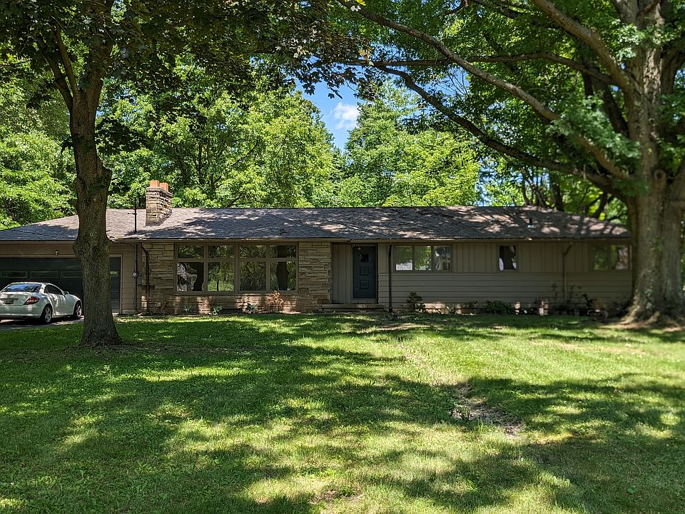 1st image of 1172 Academy Dr