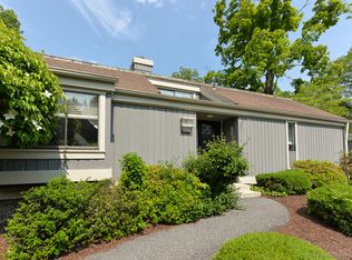 926 Heritage Vlg #B, Southbury, CT 06488