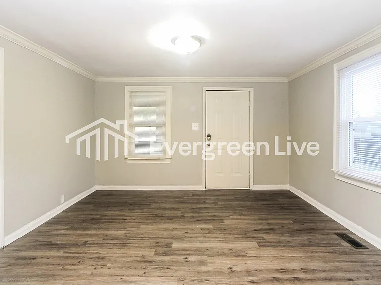 2230 N Butler Ave — Photo 5