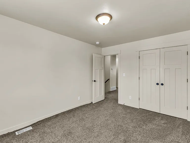 109 S 1125 W — Photo 20