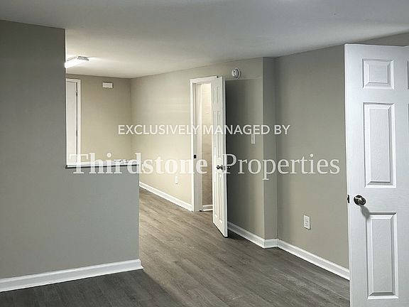 3rd image of 7352 Linda Dr