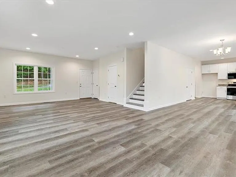 224 Bishop Rd — Photo 5