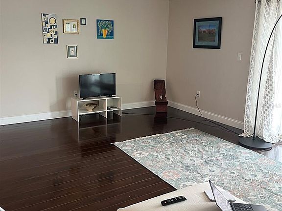4th image of 2401 Bayshore Blvd Unit 302